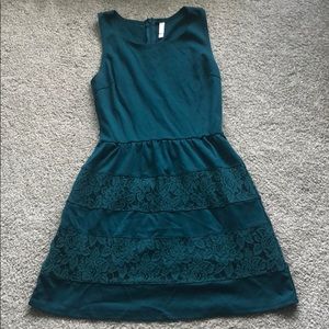 EUC Teal dress with lace detail